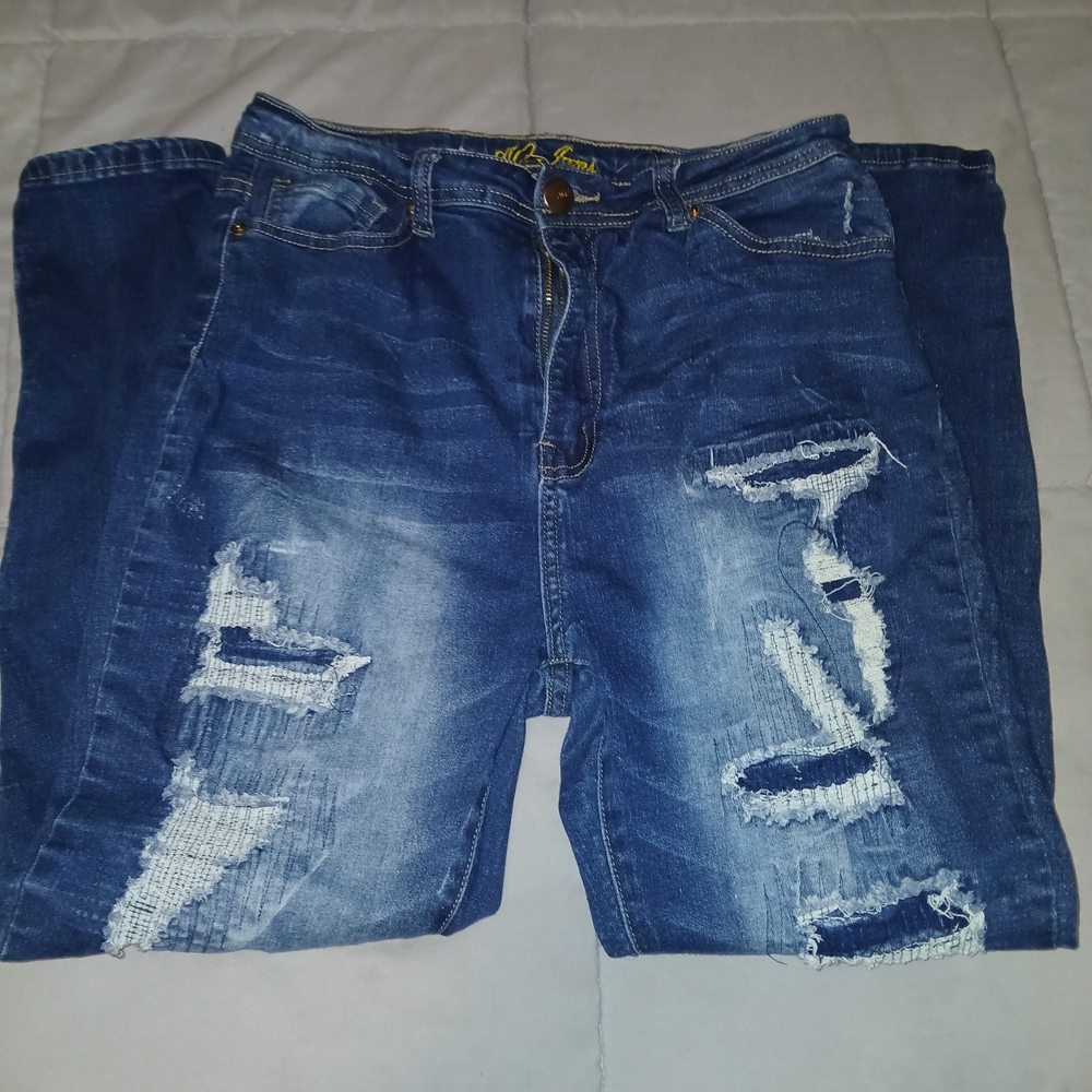 Juniors Distressed Blue Jeans